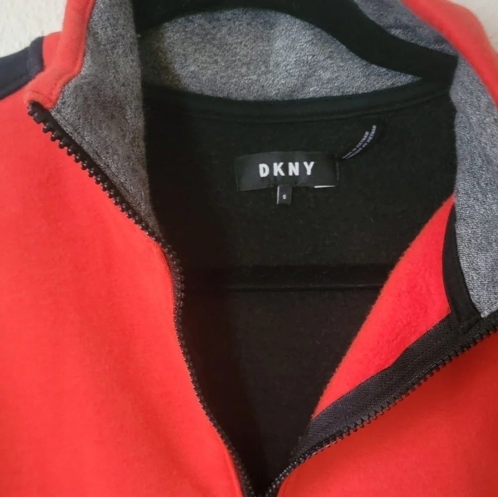 DKNY HOODIE Pullover red/ black size Small.